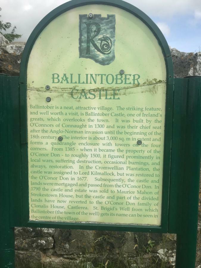 Dream Cottage Ballintober  エクステリア 写真